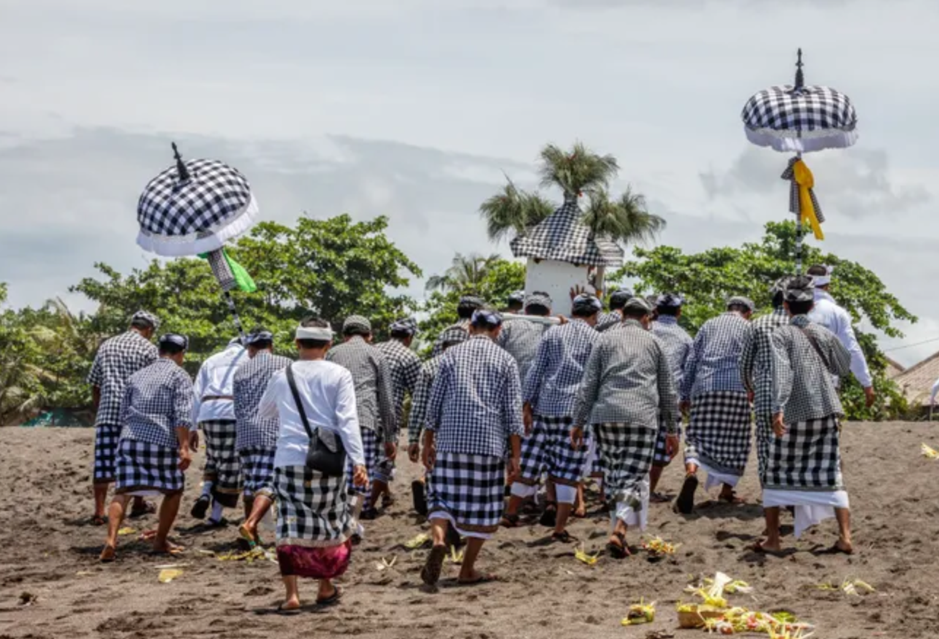 Saput Poleng Bali as Symbol of Balance