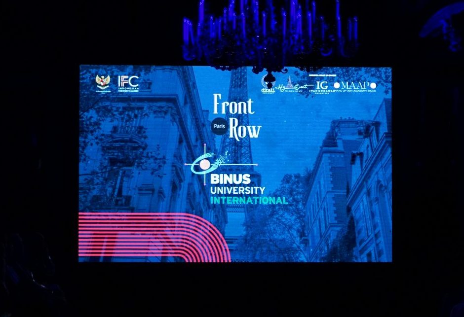 Front Row Fashion Show